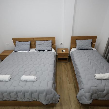 Guesthouse Aurel Berat Esterno foto