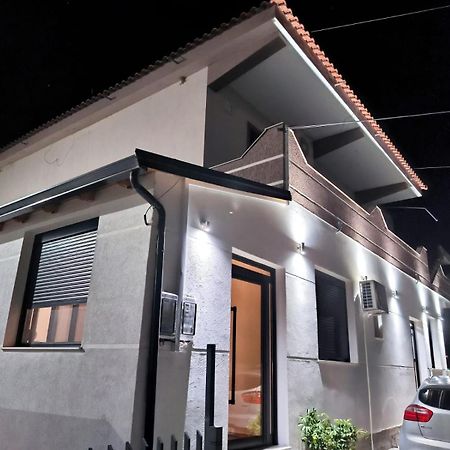 Guesthouse Aurel Berat Esterno foto