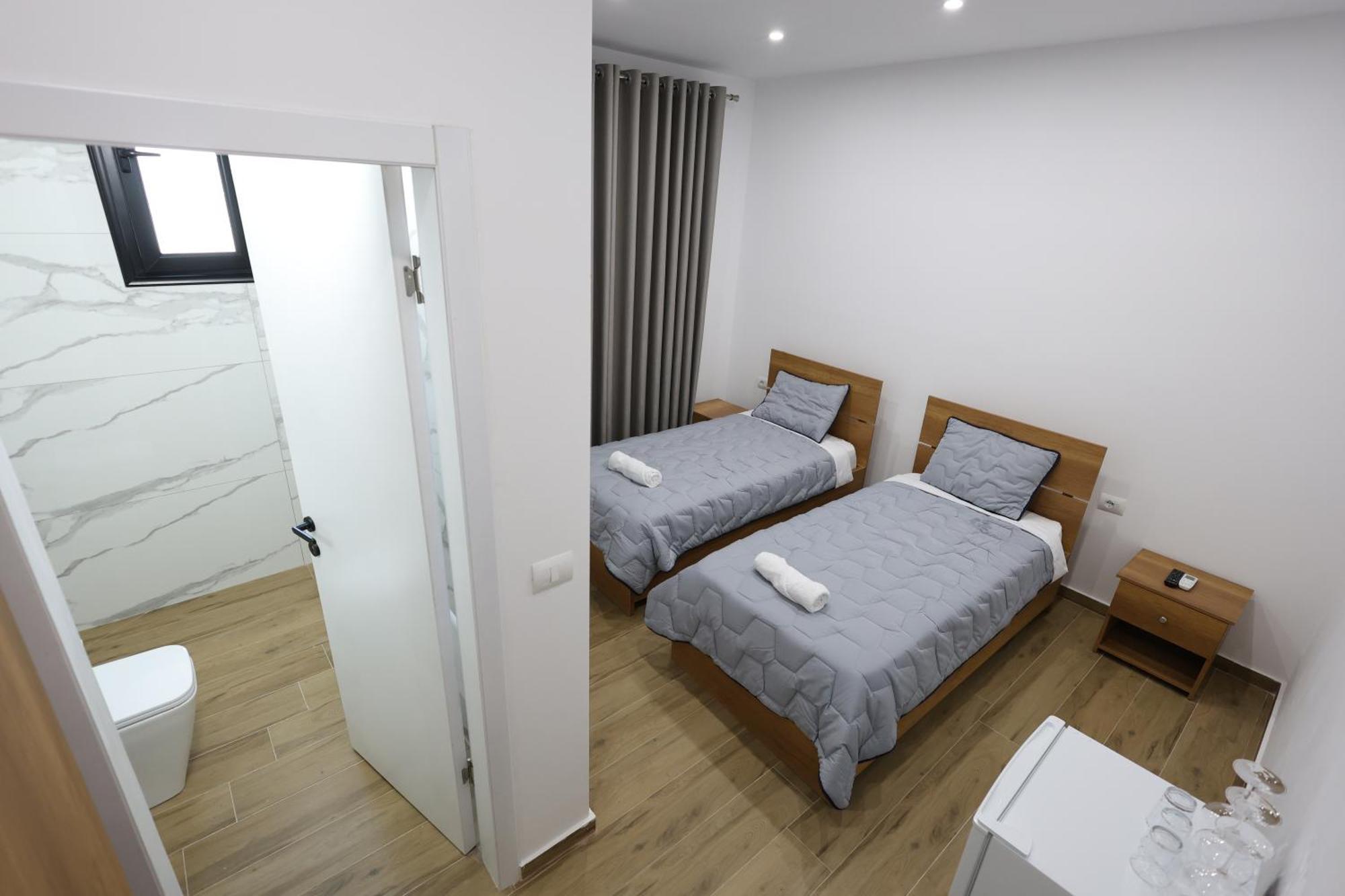 Guesthouse Aurel Berat Esterno foto