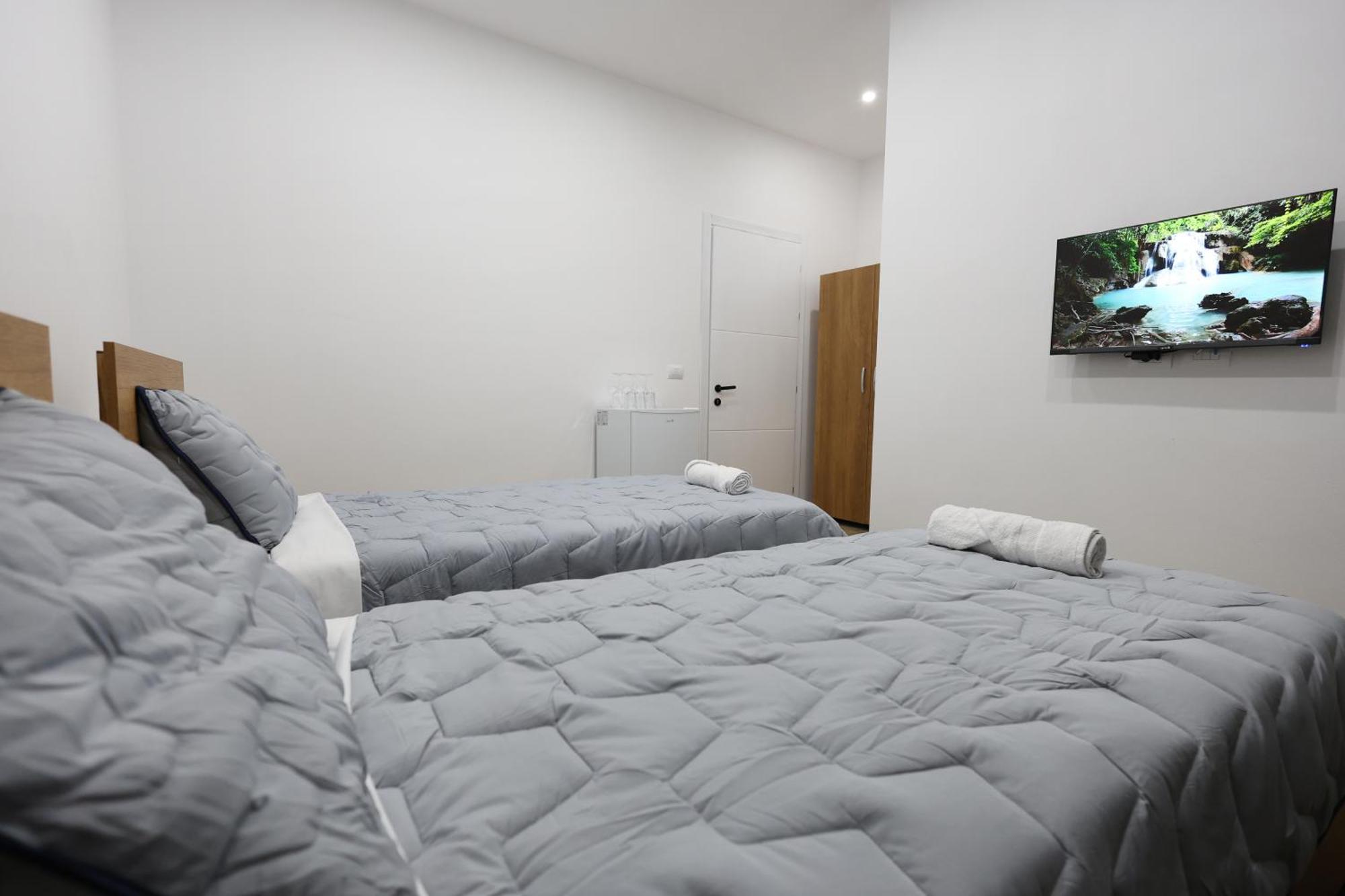 Guesthouse Aurel Berat Esterno foto